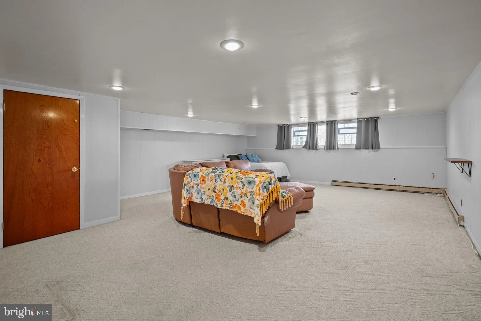 Philadelphia, Pennsylvania 19116, United States, 3 Bedrooms Bedrooms, ,3 BathroomsBathrooms,Residential,Pending,91109