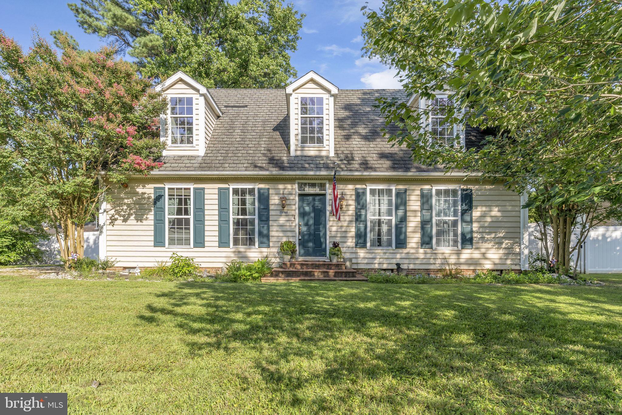 Welcome home to N Patuxent Beach! This adorable move-in ready Cape Cod is waiting for you to call it home! The beautiful eat-in kitchen and large, fully-fenced yard is primed and ready to host family and friends. Oversized rooms allow for everyone to stretch out and relax. Walking distance to the water and no HOA!
