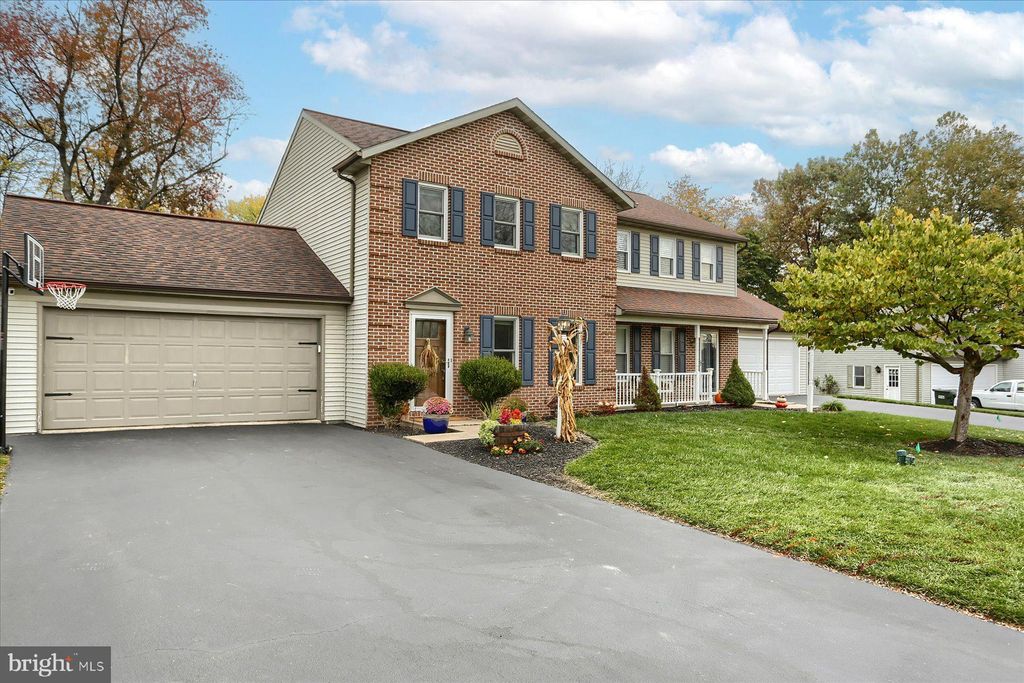 Photo of 212 Pleasant Hill Drive, Lititz, PA 17543 (MLS # PALA2042970)
