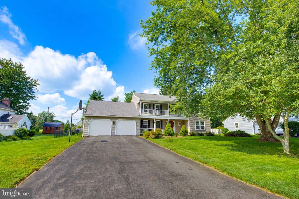 Photo of 1189 Suffolk Drive, LITITZ, PA 17543 (MLS # PALA2094256)