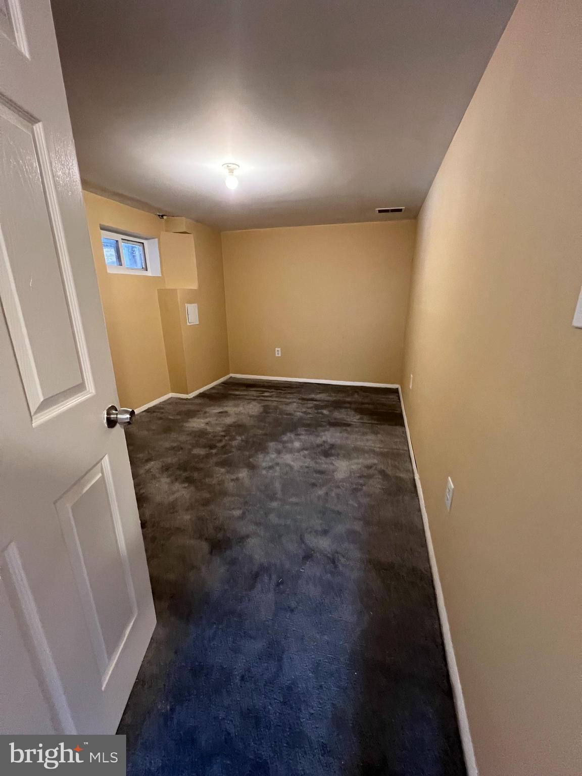 NEW HAMPSHIRE ESTATES - Residential Lease