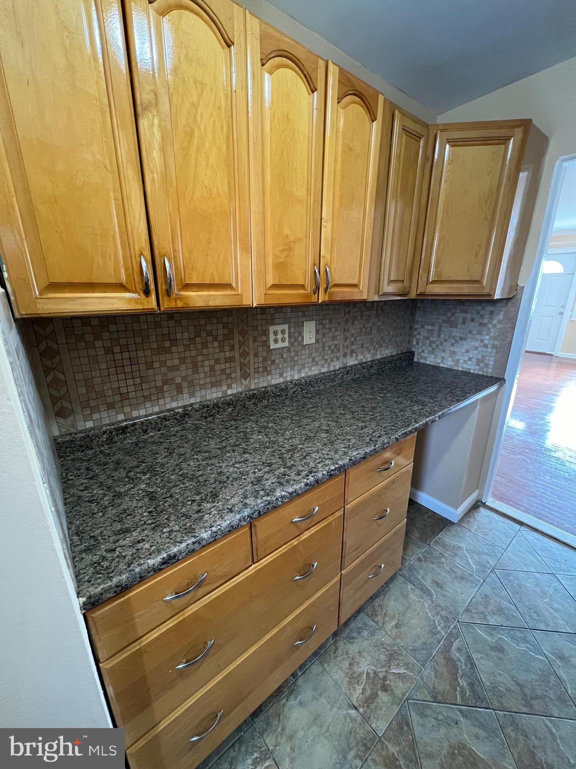 NEW HAMPSHIRE ESTATES - Residential Lease