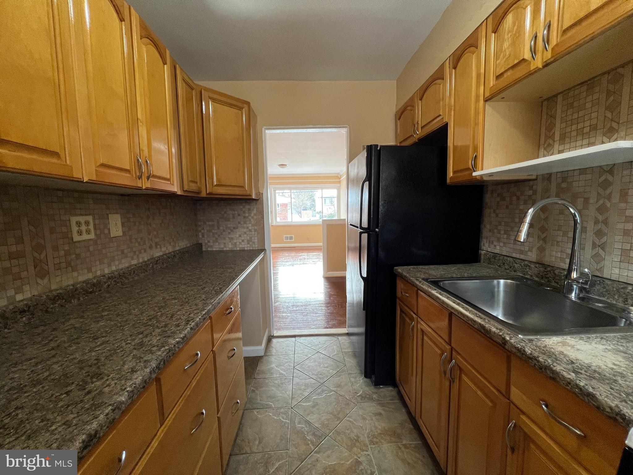 NEW HAMPSHIRE ESTATES - Residential Lease