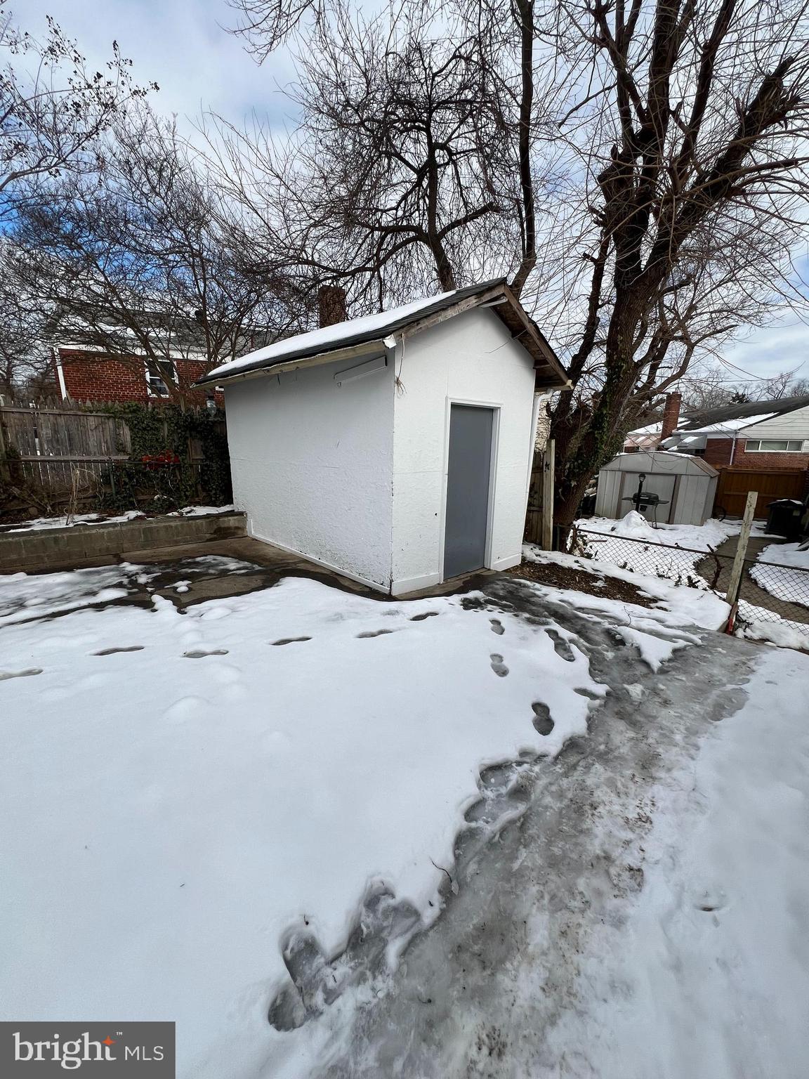 NEW HAMPSHIRE ESTATES - Residential Lease