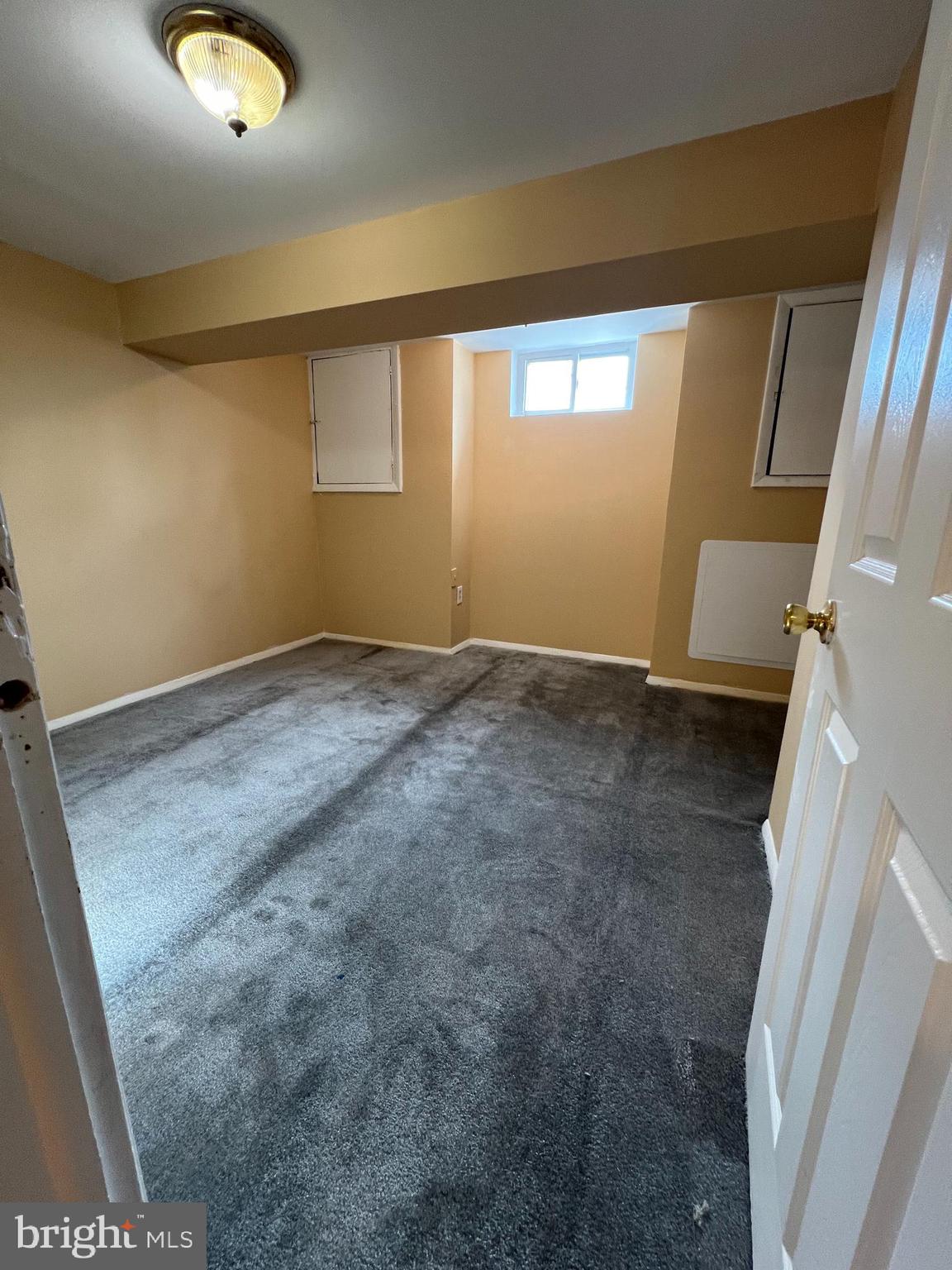 NEW HAMPSHIRE ESTATES - Residential Lease