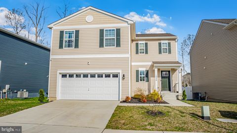 Photo of 1030 Merry Elm Ln, LA PLATA, MD 20646 (MLS # MDCH2053364)