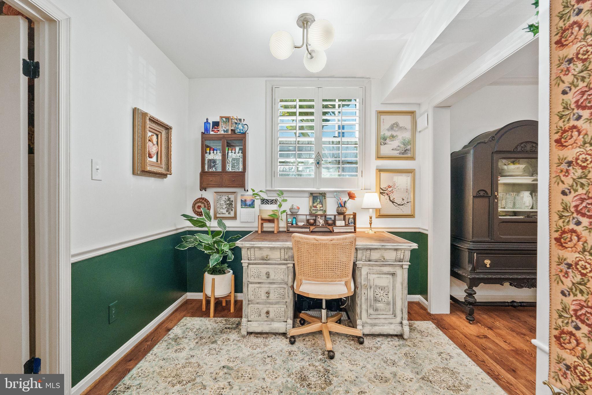 LEE MEWS - Residential