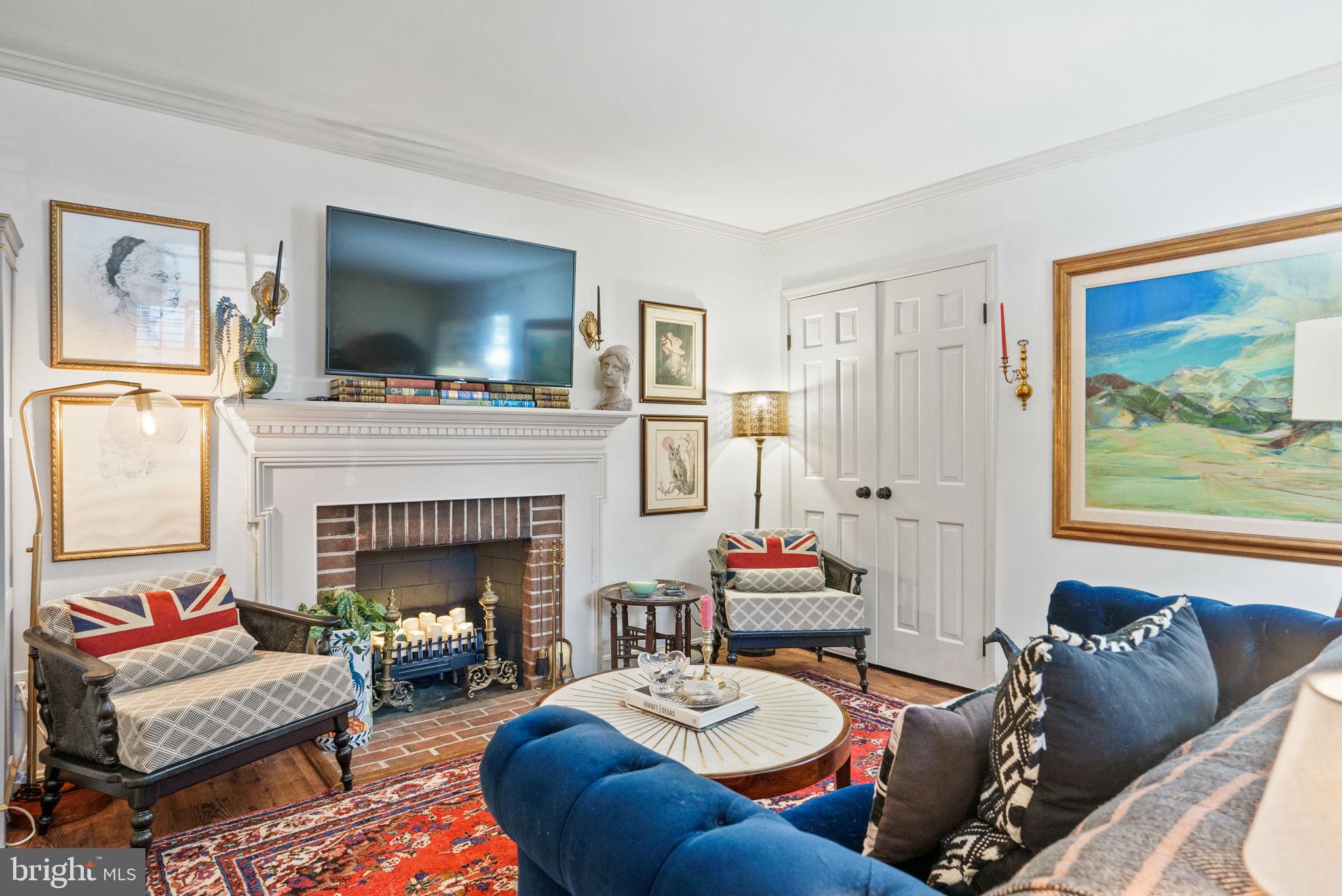 LEE MEWS - Residential