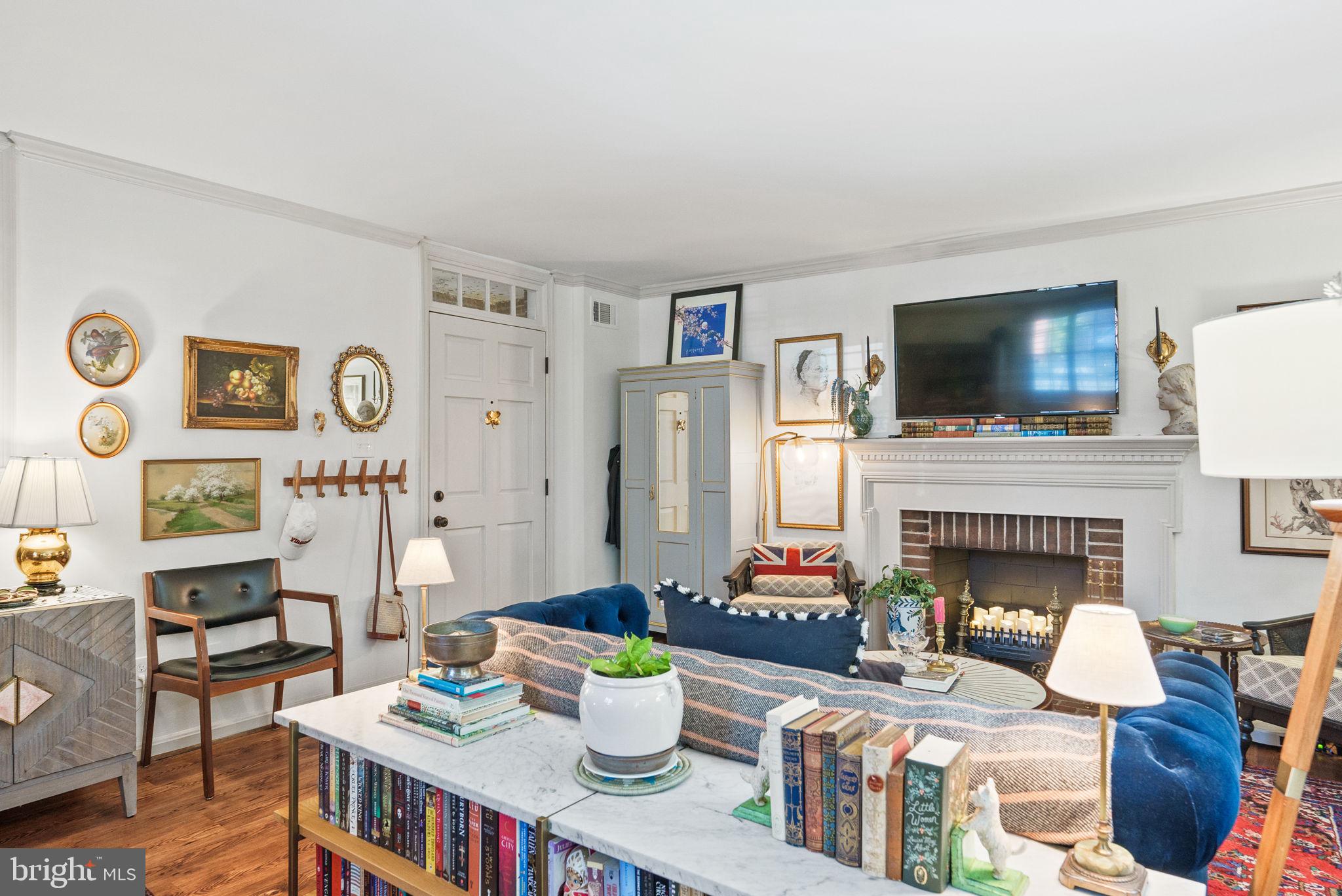 LEE MEWS - Residential