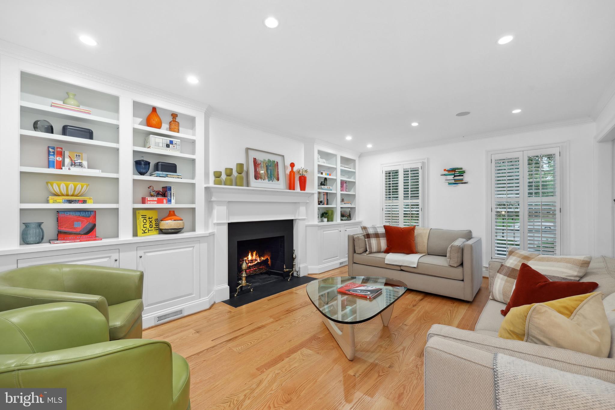 RIVERSIDE - Residential