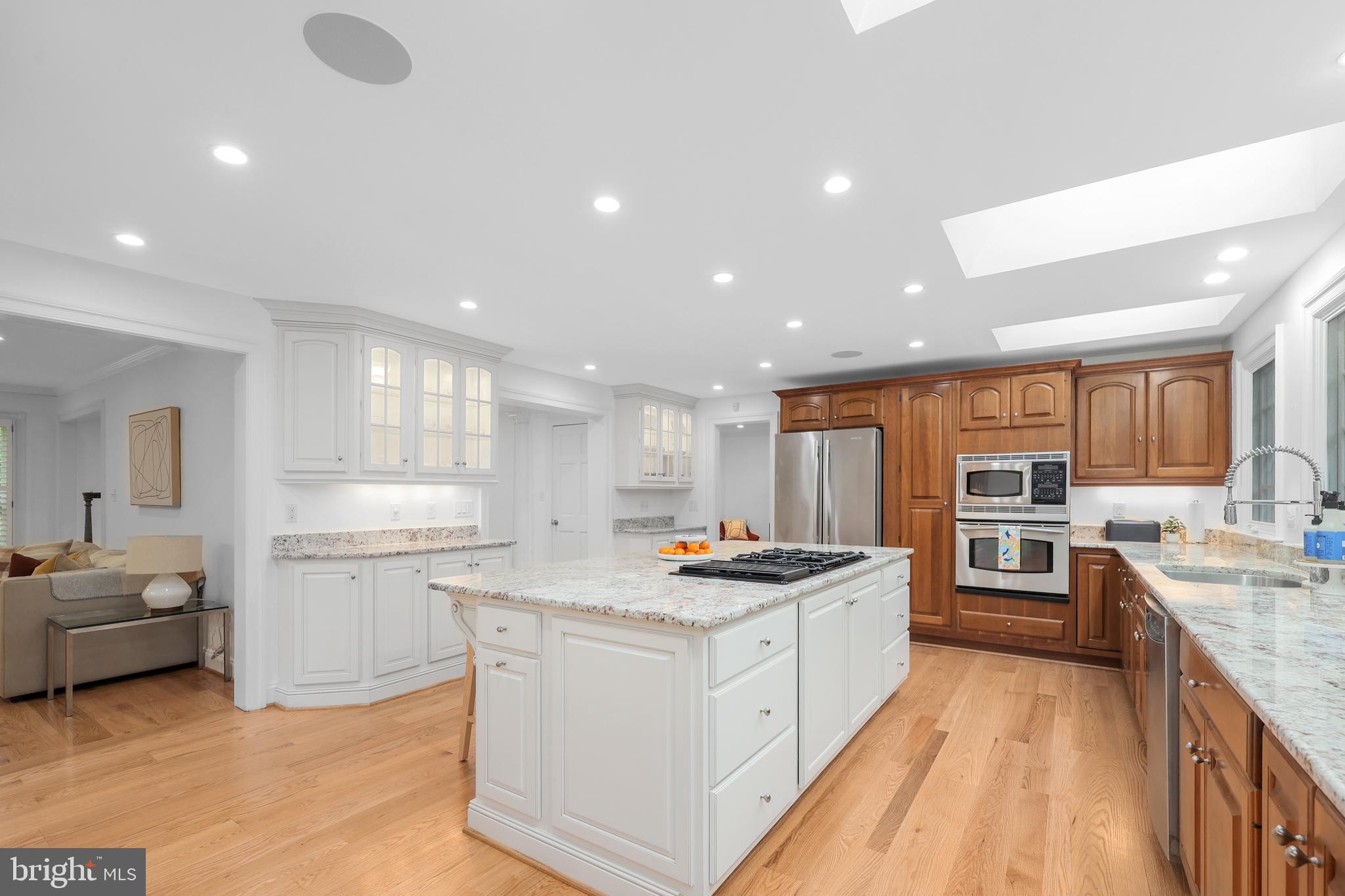 RIVERSIDE - Residential