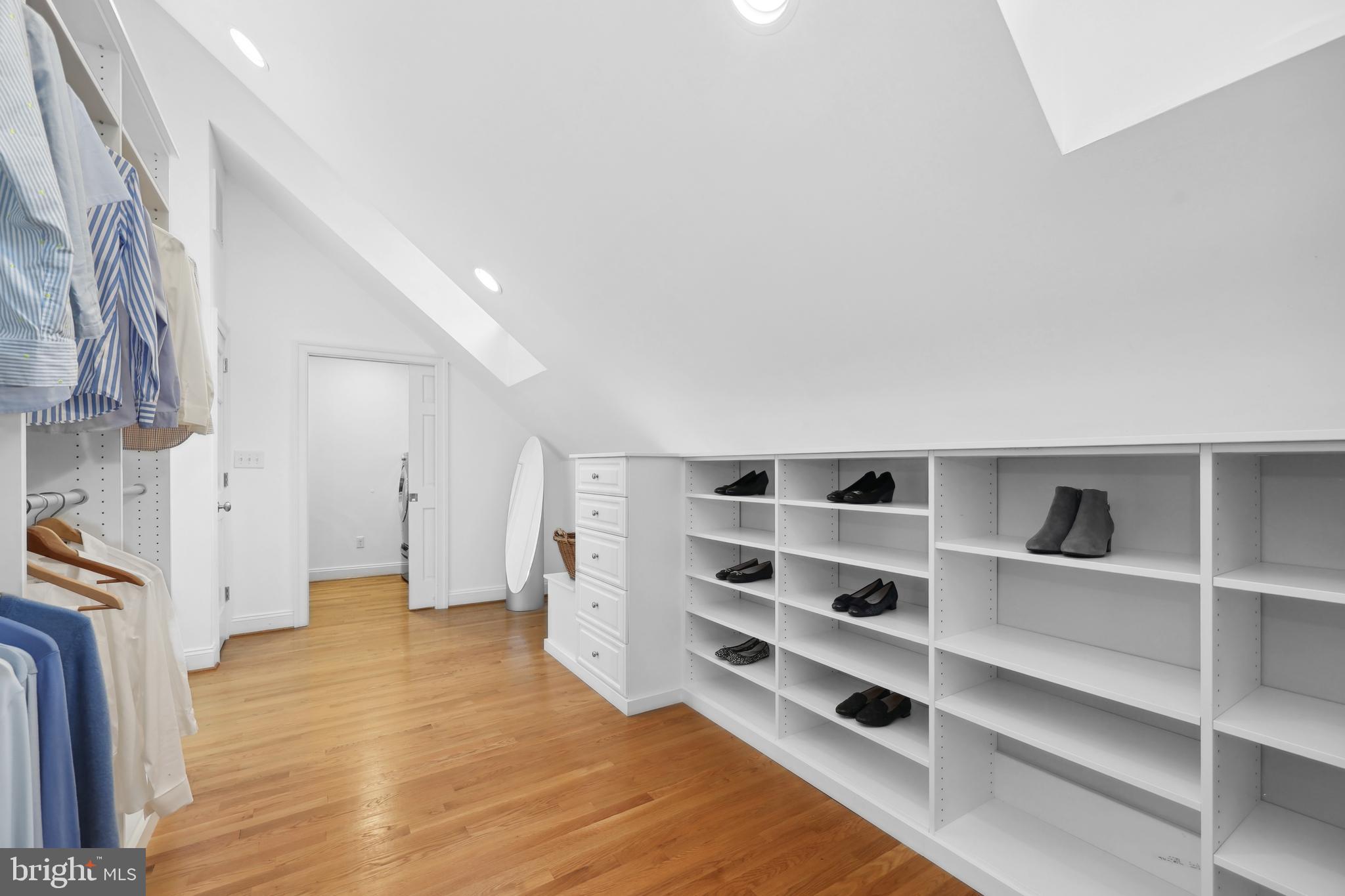 RIVERSIDE - Residential