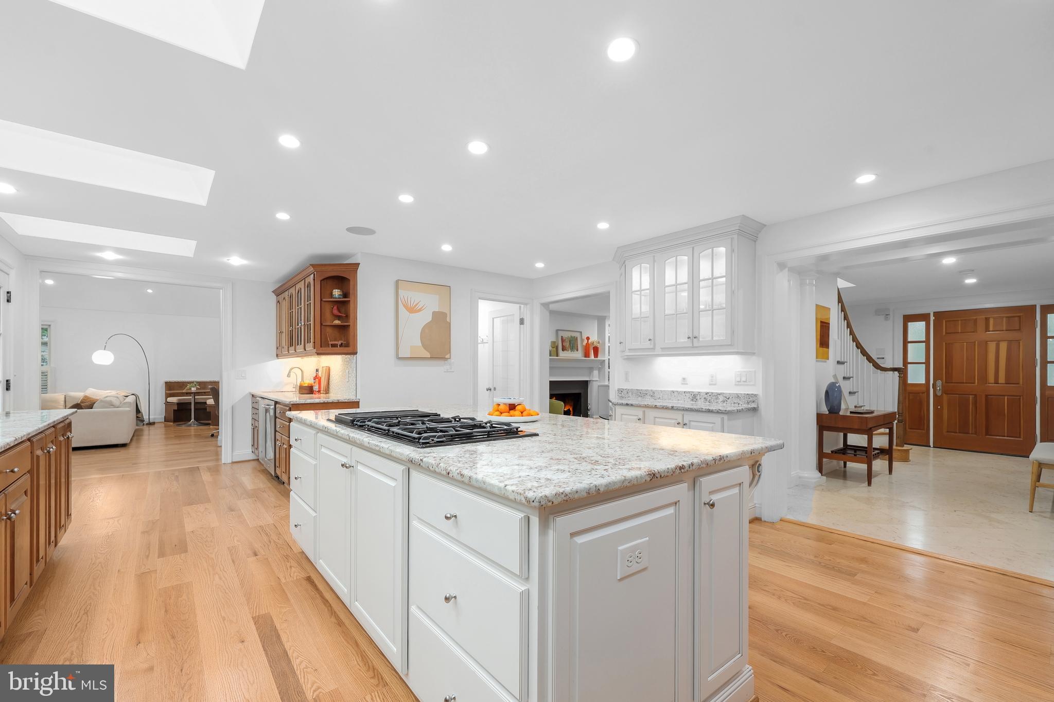 RIVERSIDE - Residential