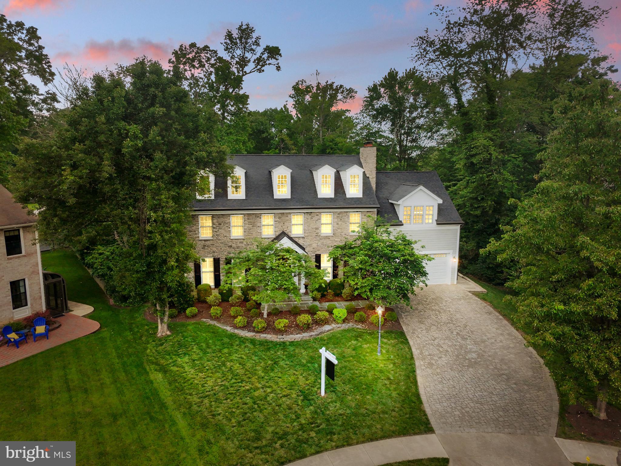 2125 RAMPART DRIVE