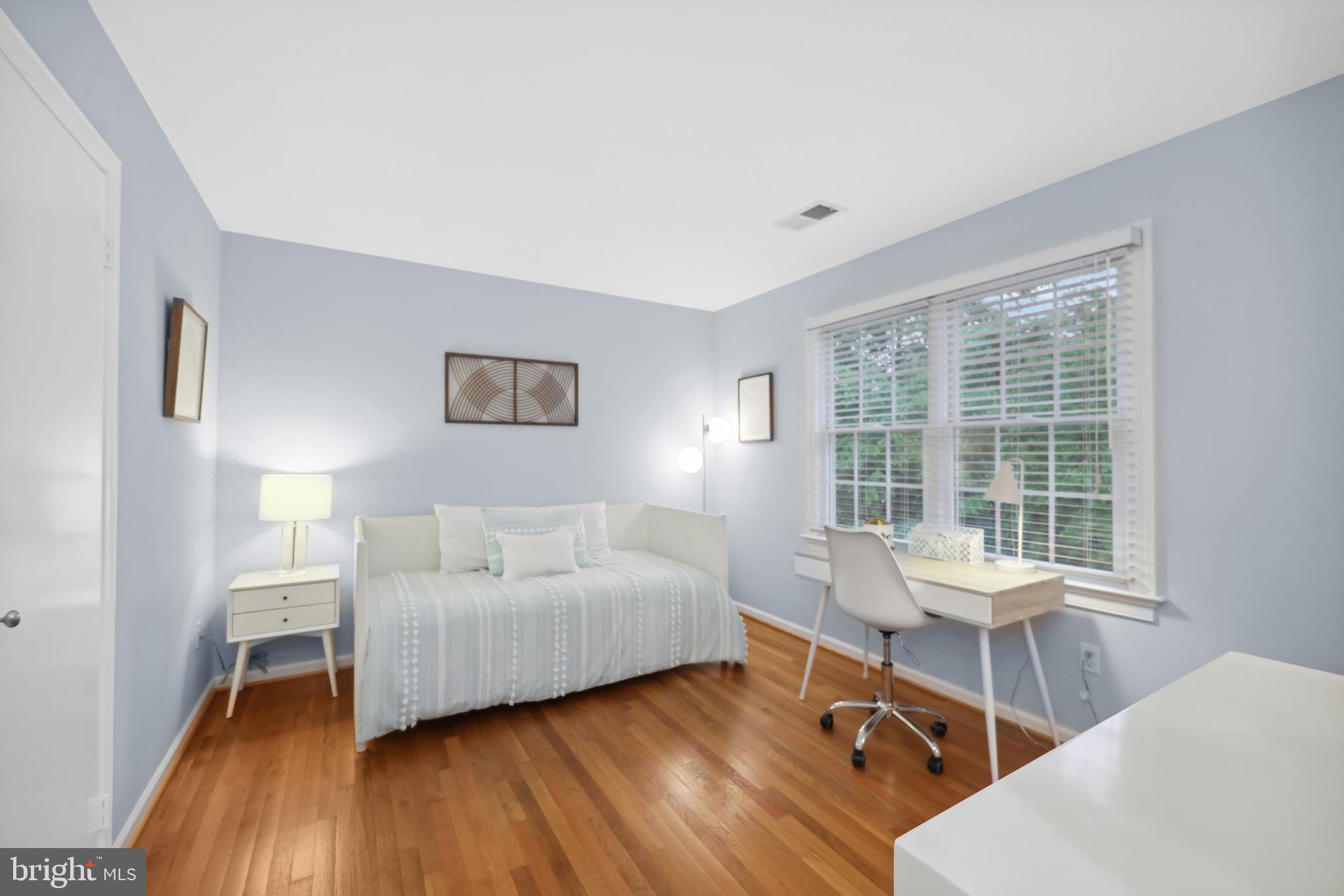 RIVERSIDE - Residential