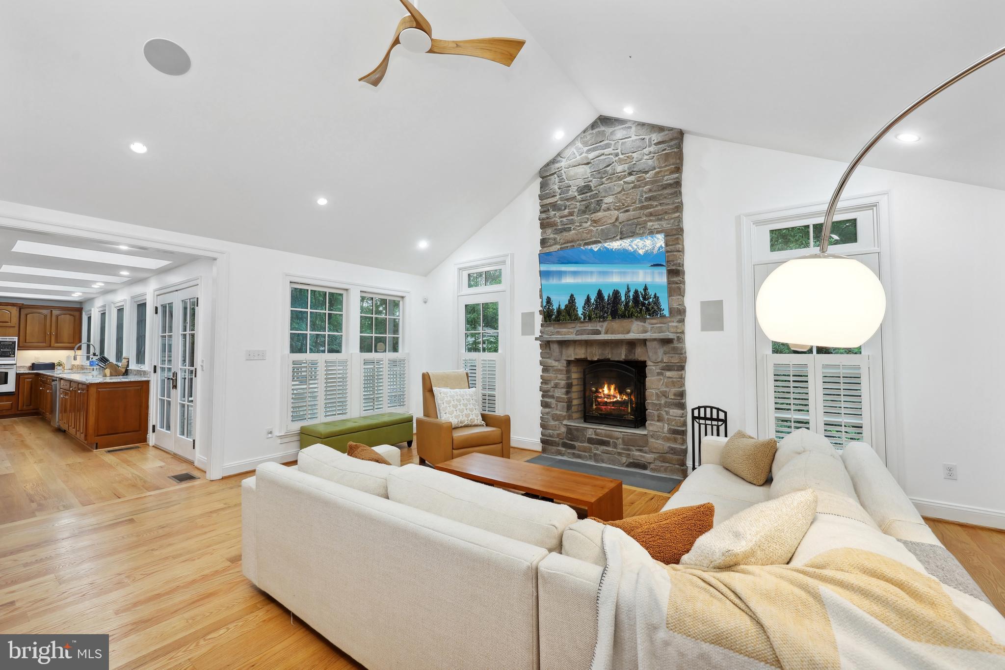 RIVERSIDE - Residential