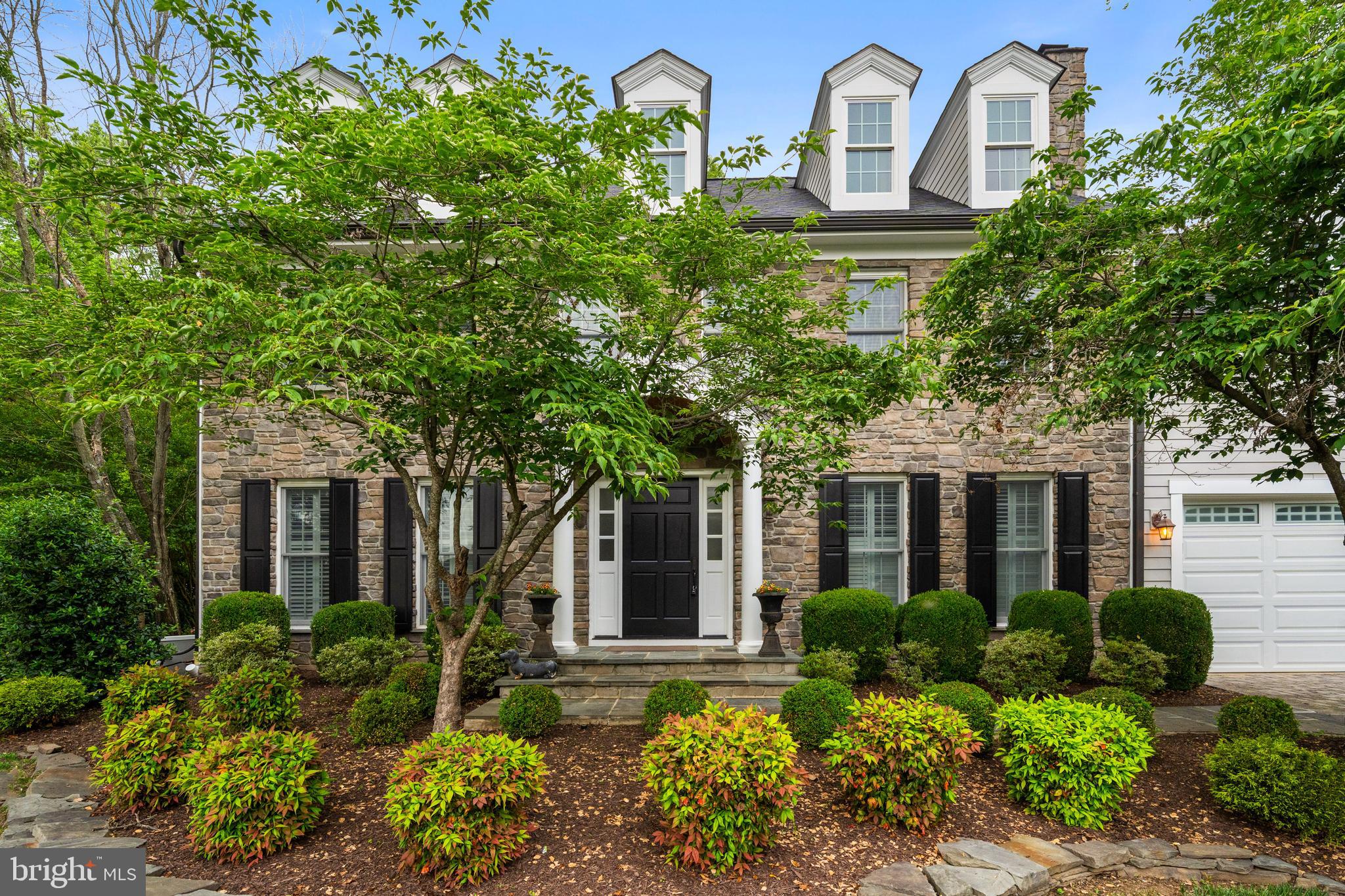 2125 RAMPART DRIVE