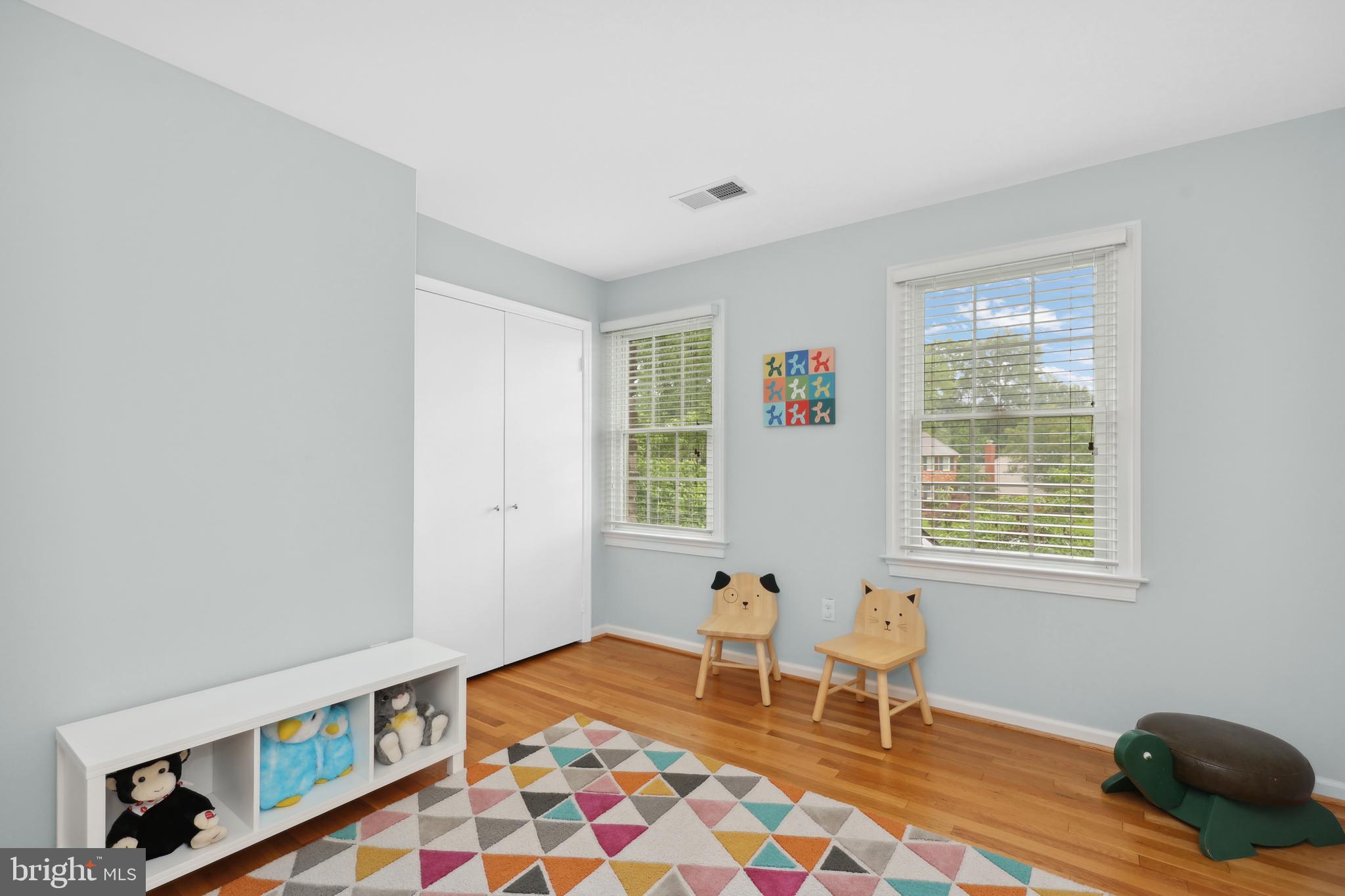 RIVERSIDE - Residential