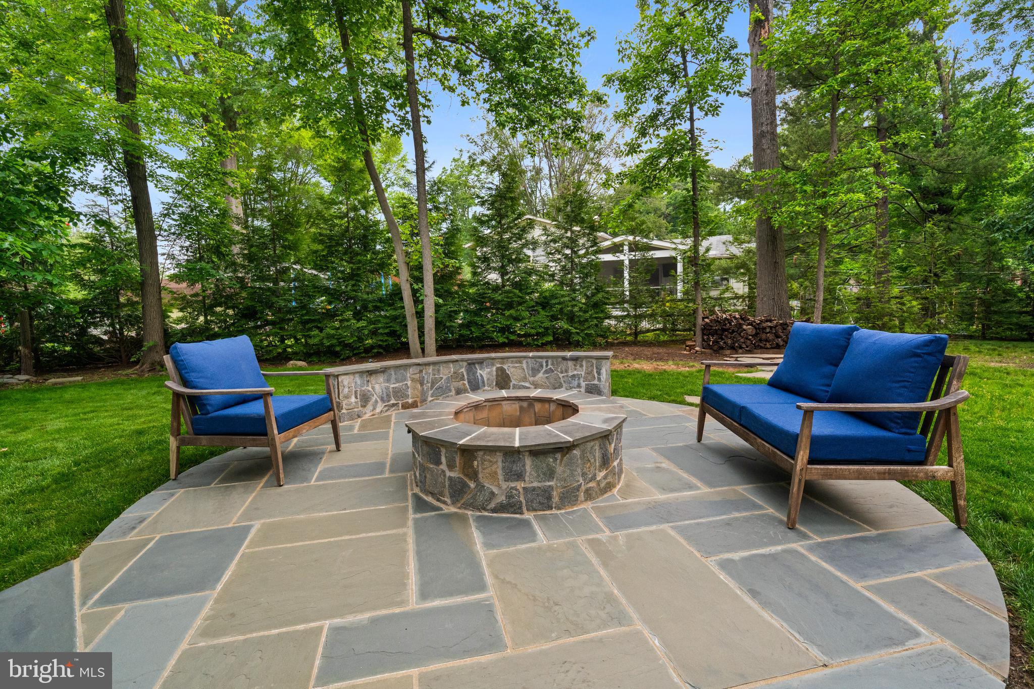 RIVERSIDE - Residential