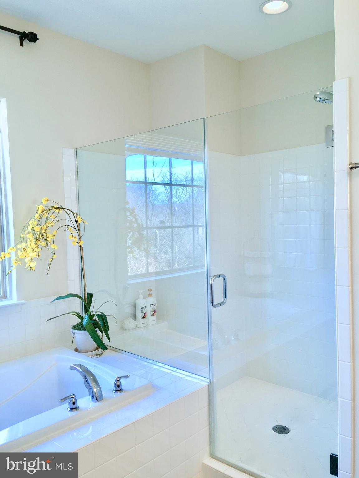 NATIONAL HARBOR - Residential Lease