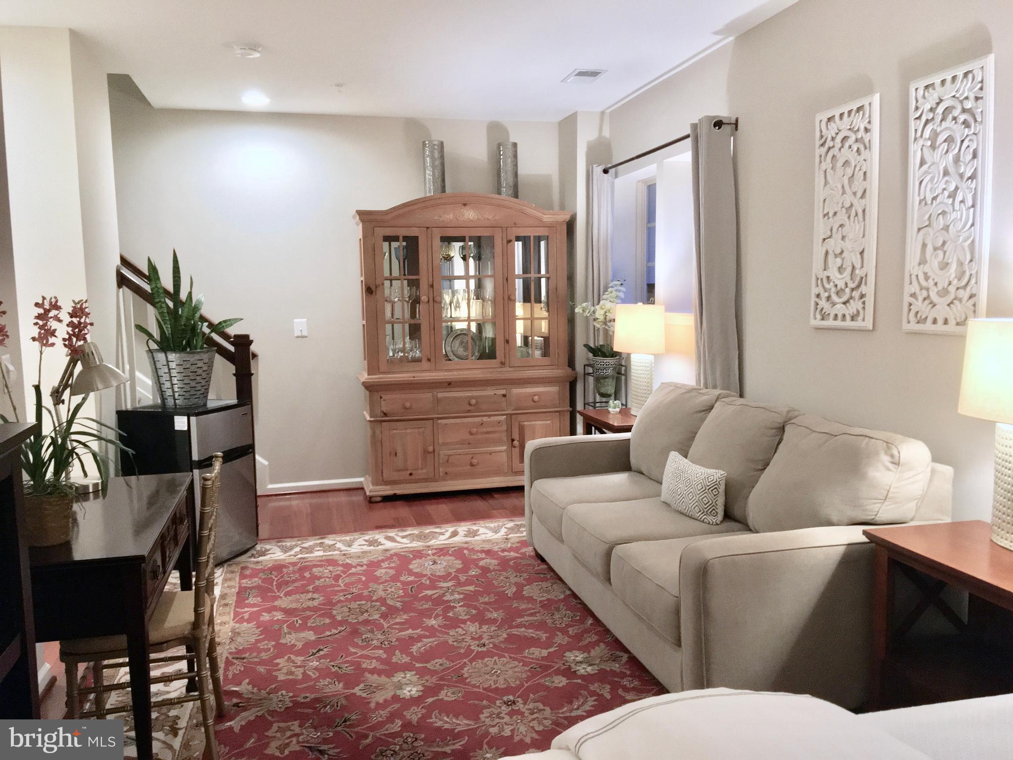 NATIONAL HARBOR - Residential Lease