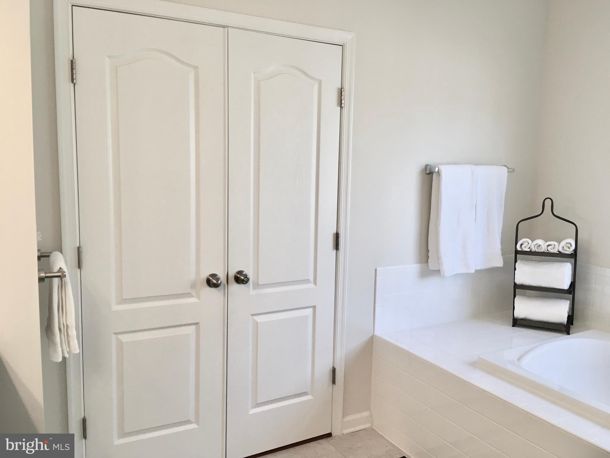 NATIONAL HARBOR - Residential Lease