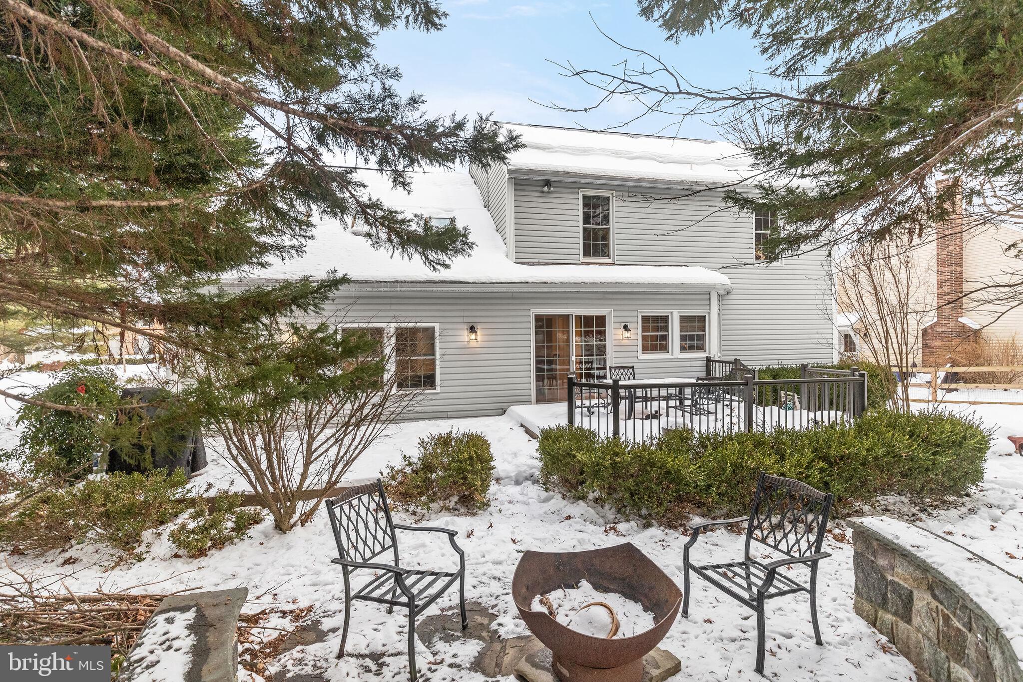 VILLAGE OF LONG REACH - Residential