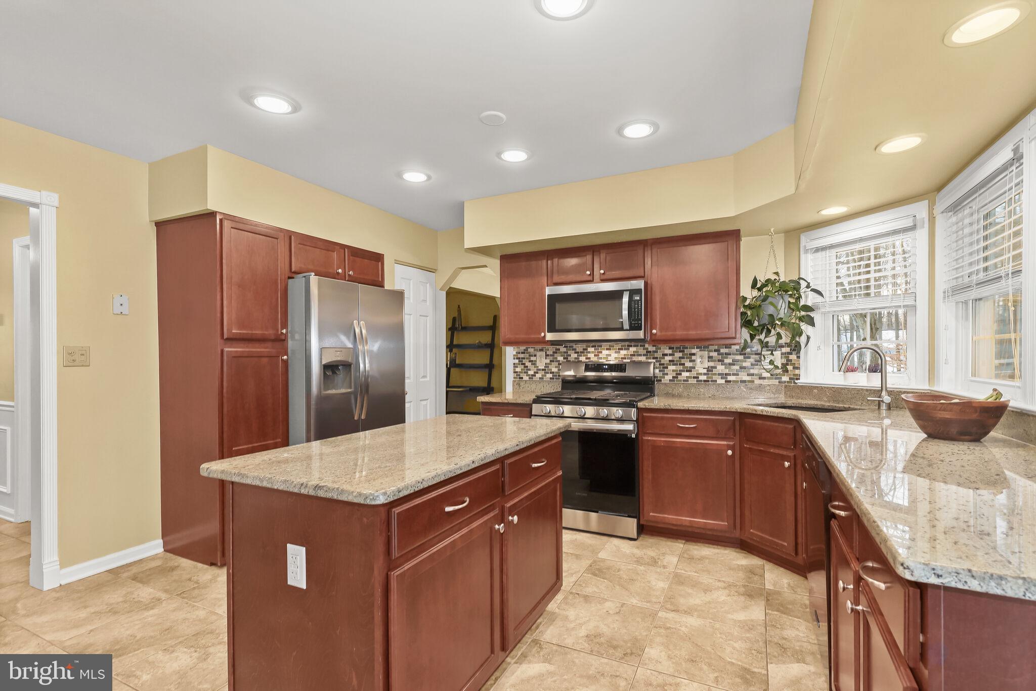 VILLAGE OF LONG REACH - Residential