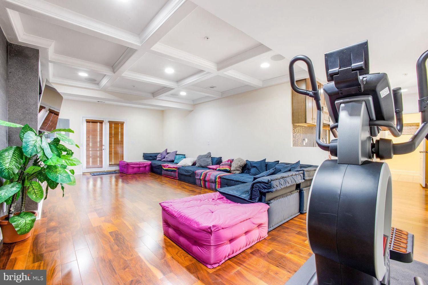 LAYHILL OVERLOOK - Residential Lease