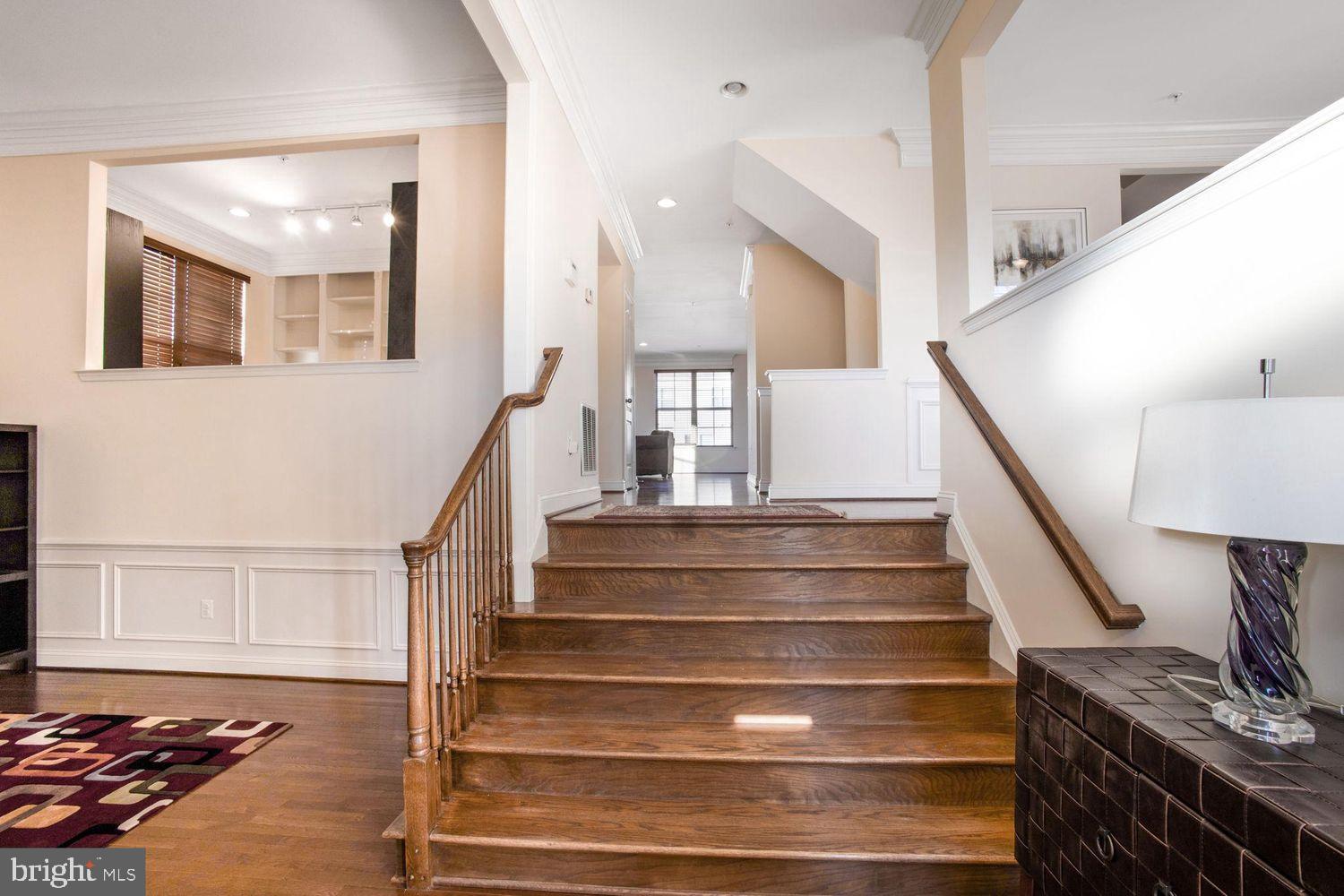 LAYHILL OVERLOOK - Residential Lease