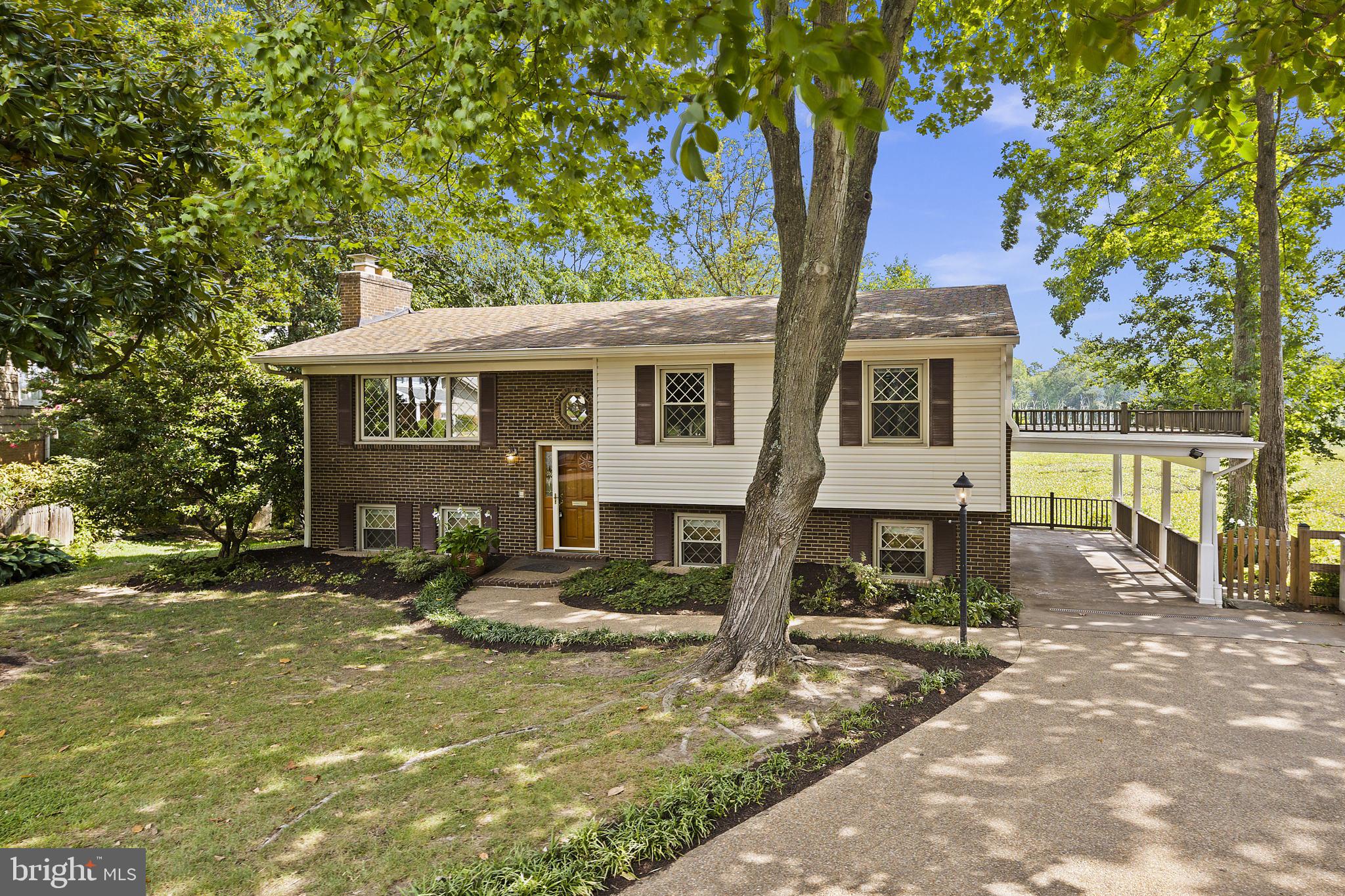 RIVERSIDE ESTATES - Residential