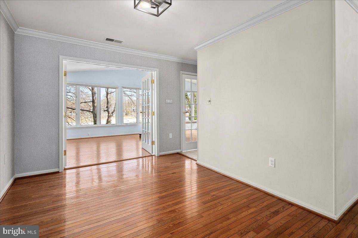 RIVERSIDE ESTATES - Residential