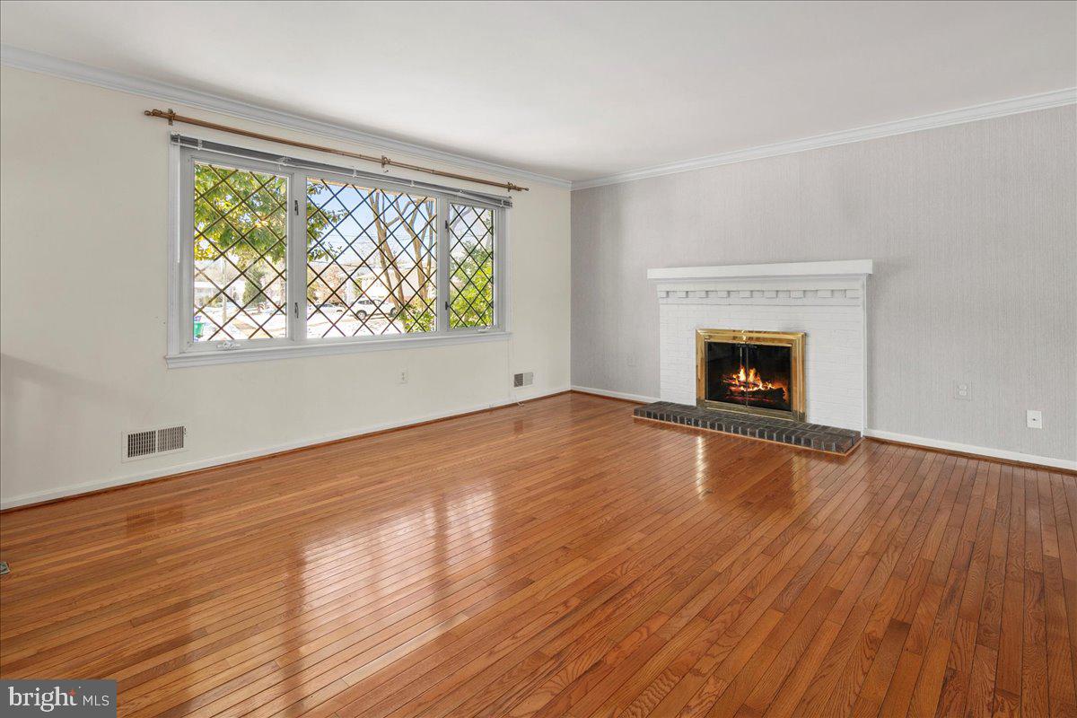 RIVERSIDE ESTATES - Residential