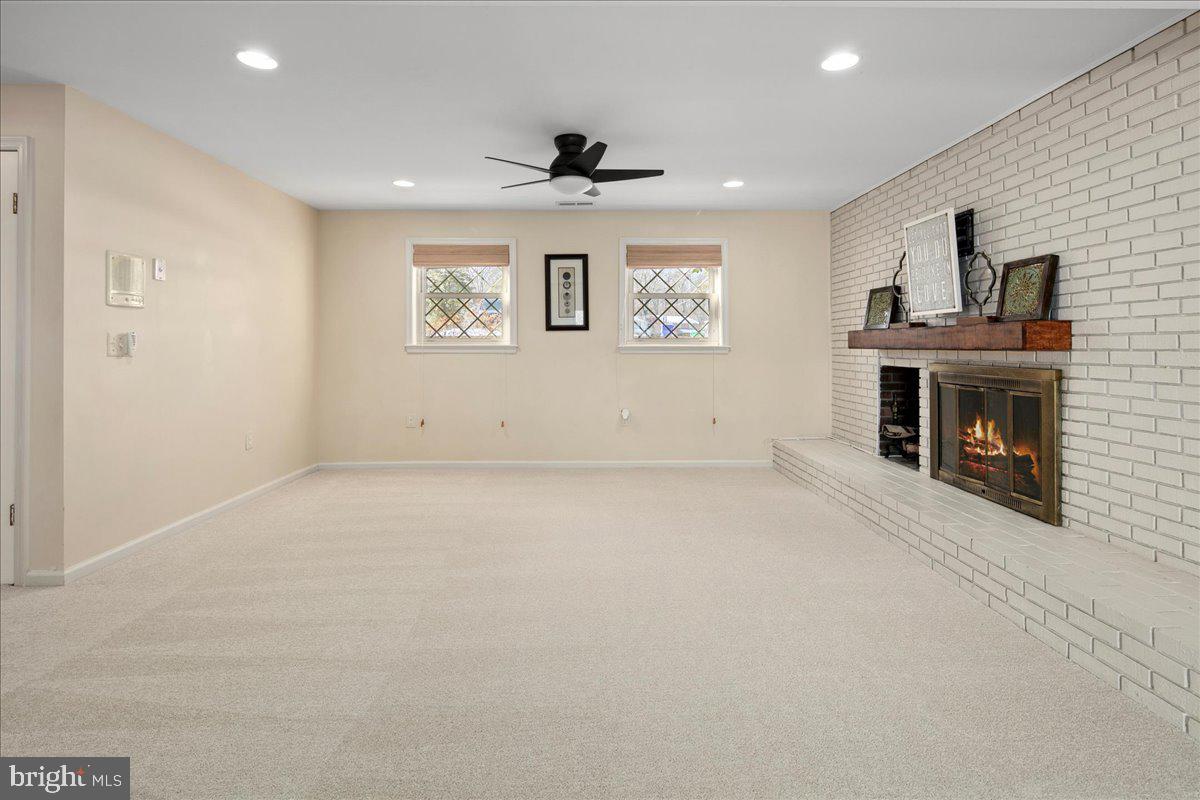 RIVERSIDE ESTATES - Residential