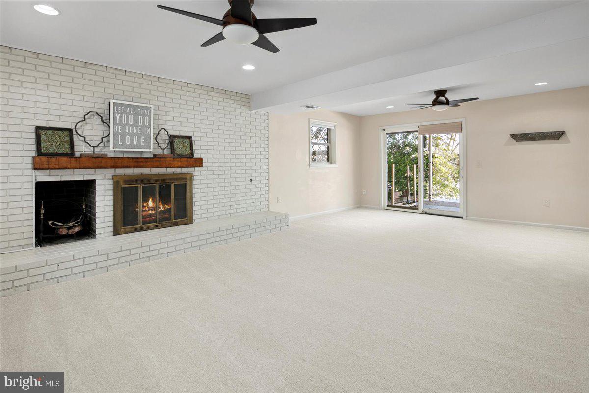 RIVERSIDE ESTATES - Residential