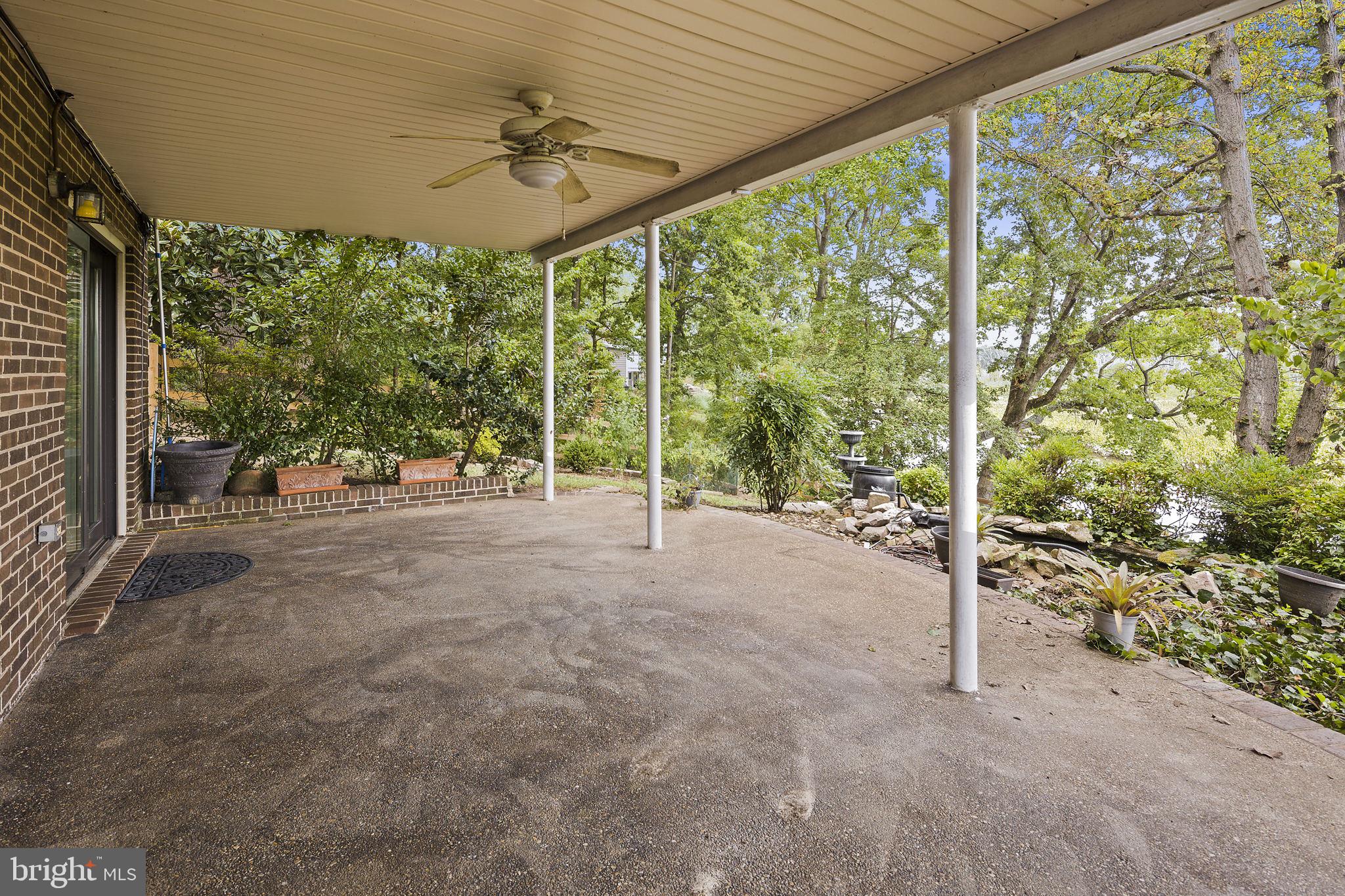 RIVERSIDE ESTATES - Residential