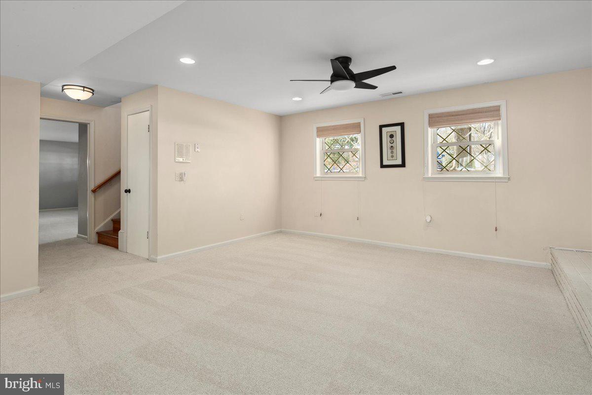 RIVERSIDE ESTATES - Residential