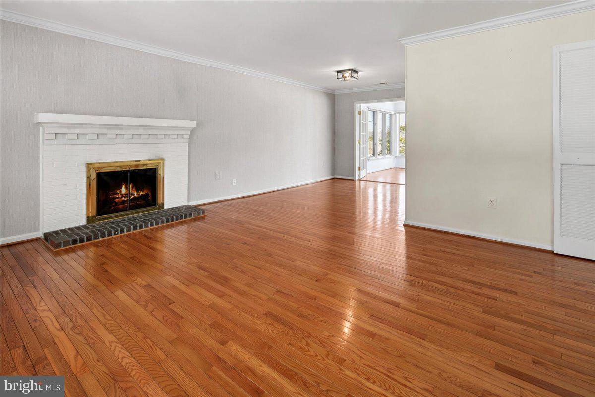 RIVERSIDE ESTATES - Residential