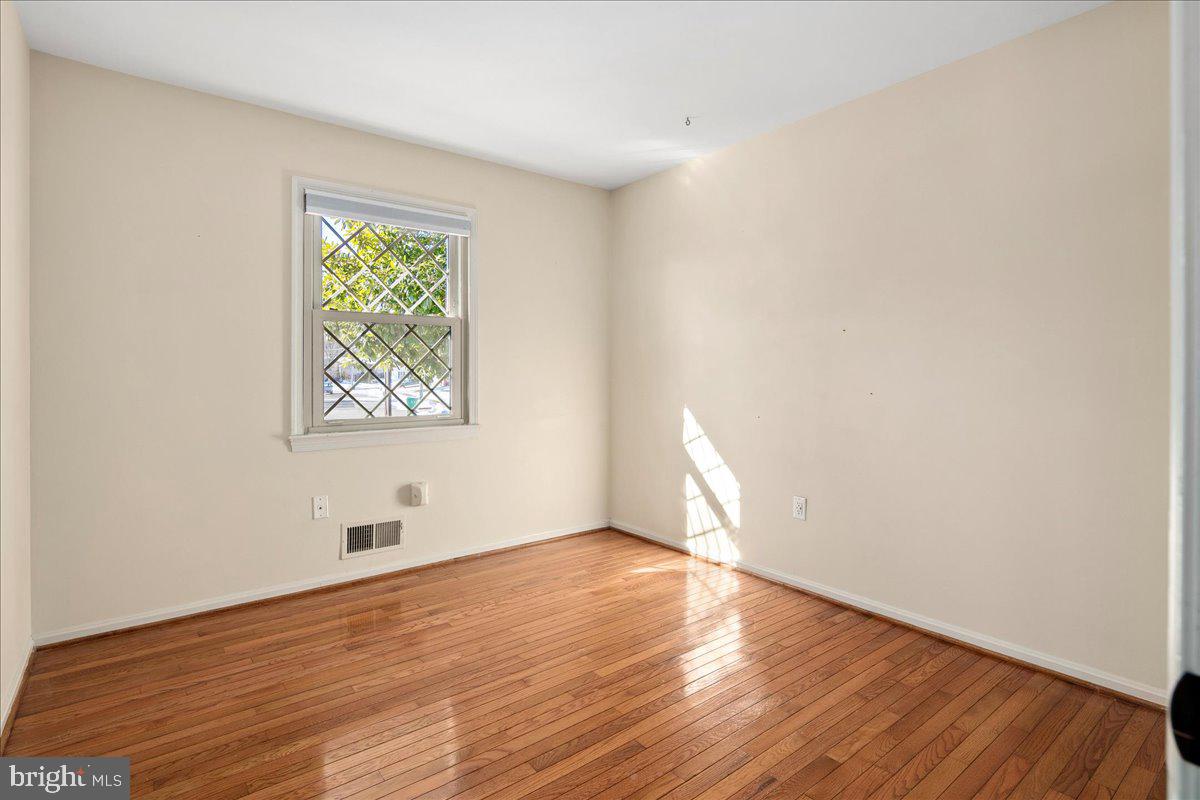 RIVERSIDE ESTATES - Residential