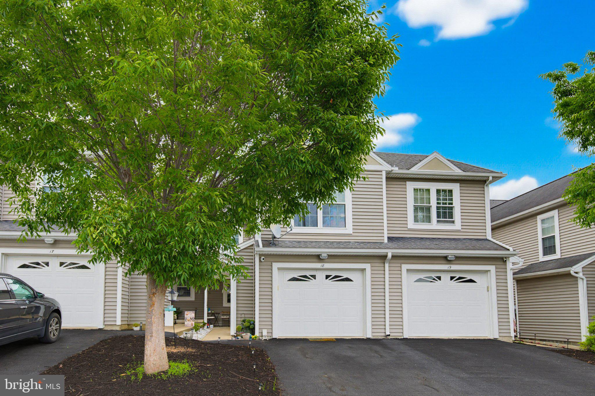 48 HARVEST ROAD UNIT 18