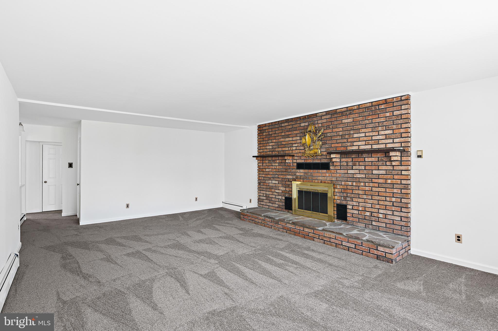 MIDDLE RIVER - Residential