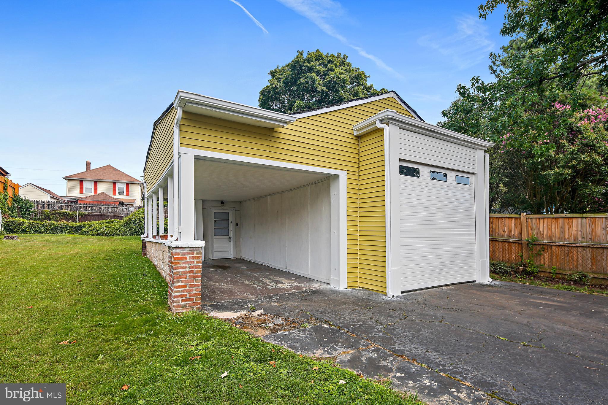 MIDDLE RIVER - Residential