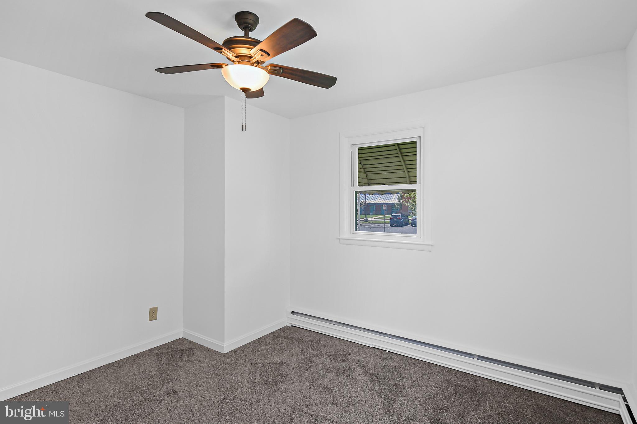 MIDDLE RIVER - Residential