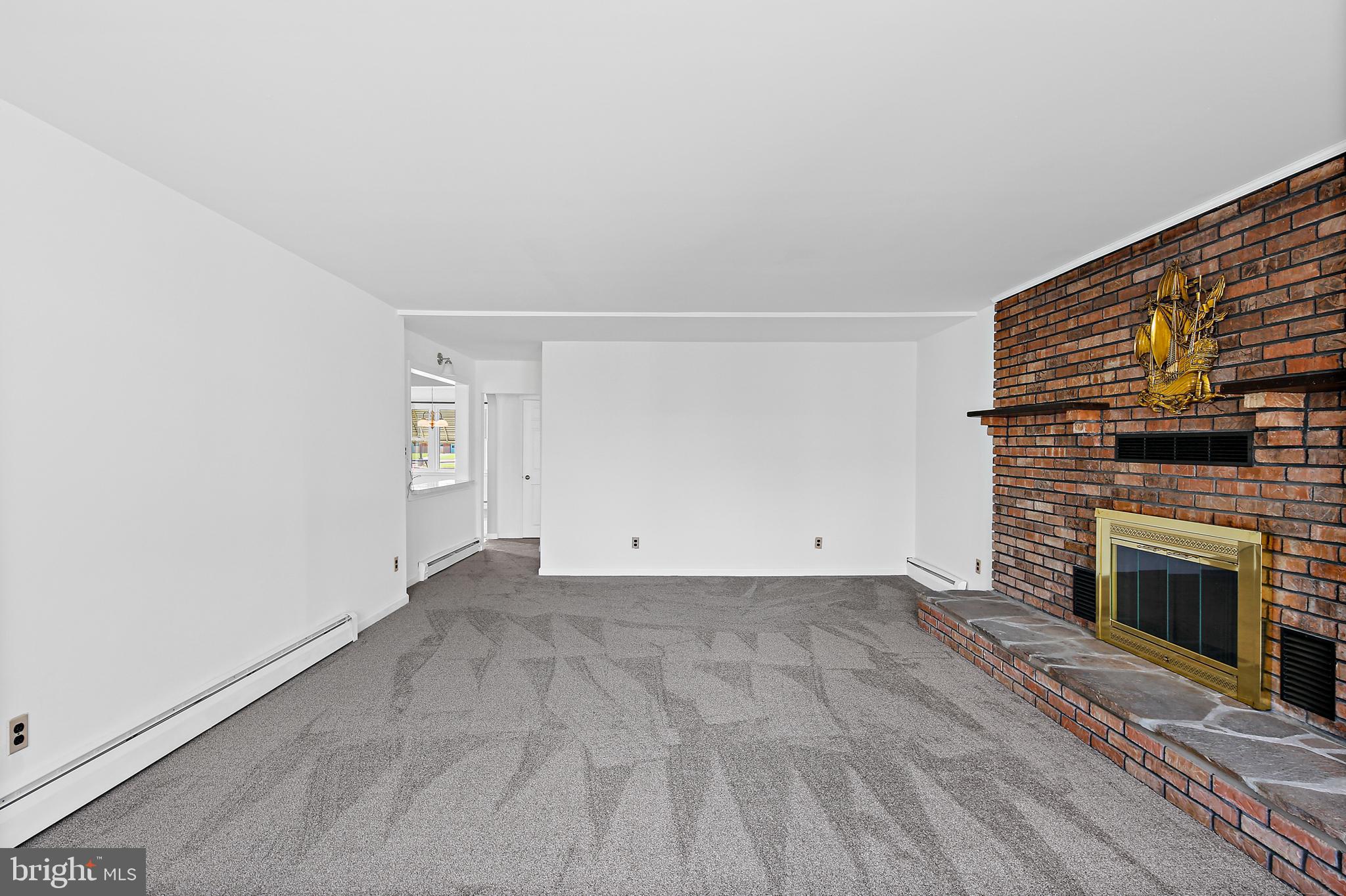 MIDDLE RIVER - Residential