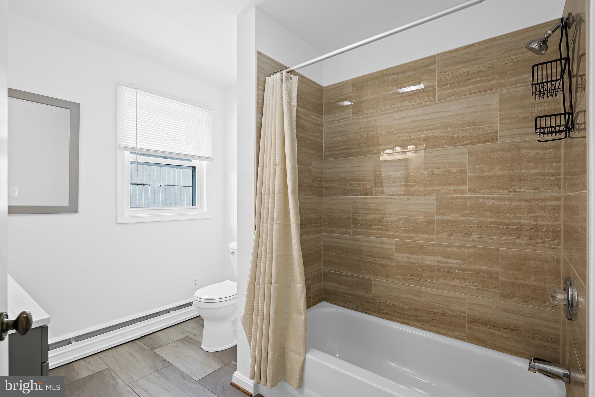 MIDDLE RIVER - Residential