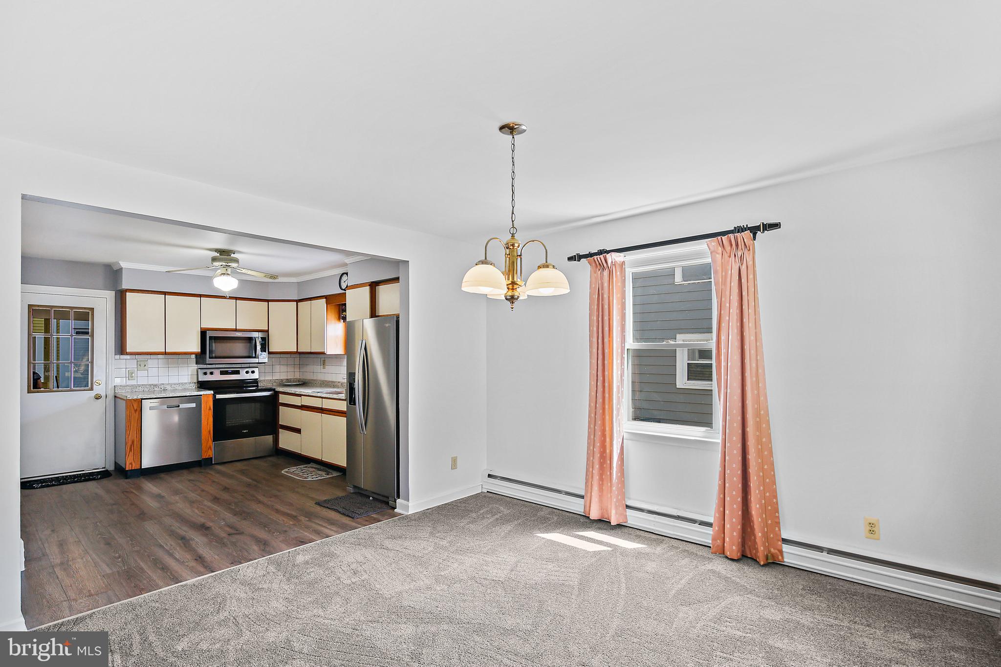 MIDDLE RIVER - Residential