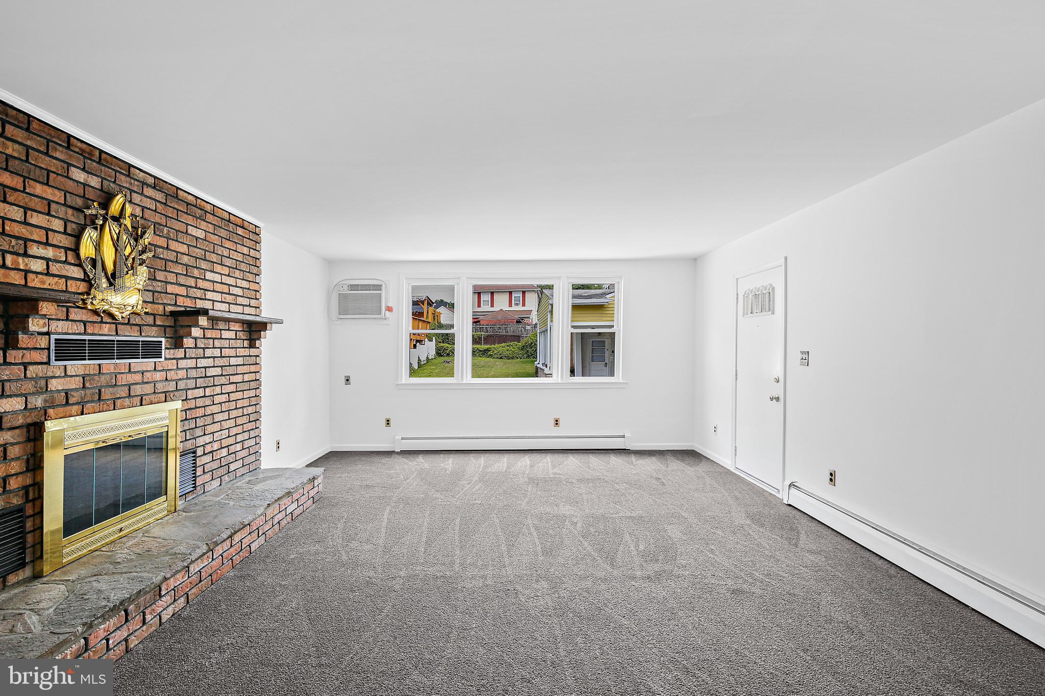 MIDDLE RIVER - Residential