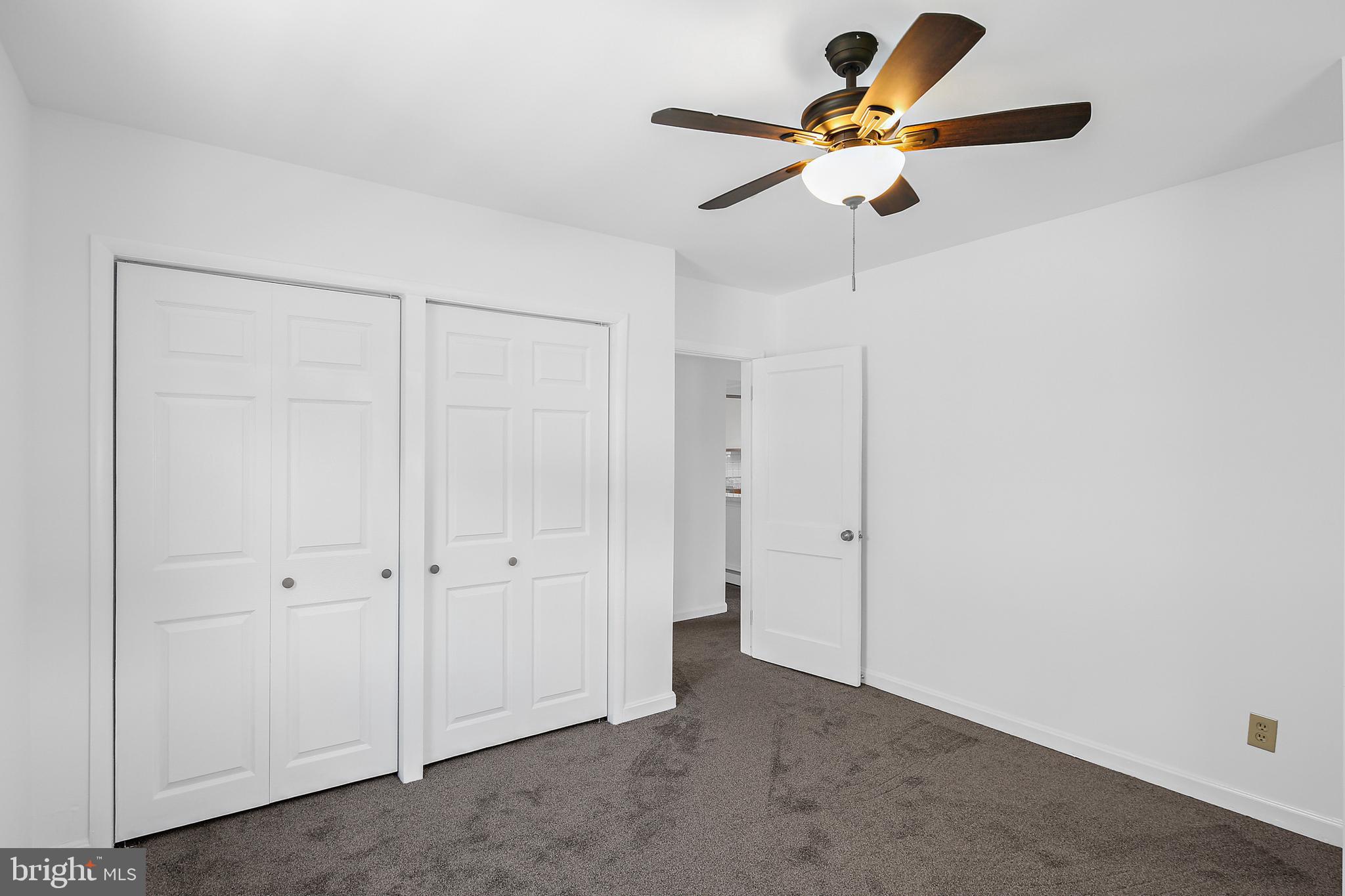 MIDDLE RIVER - Residential