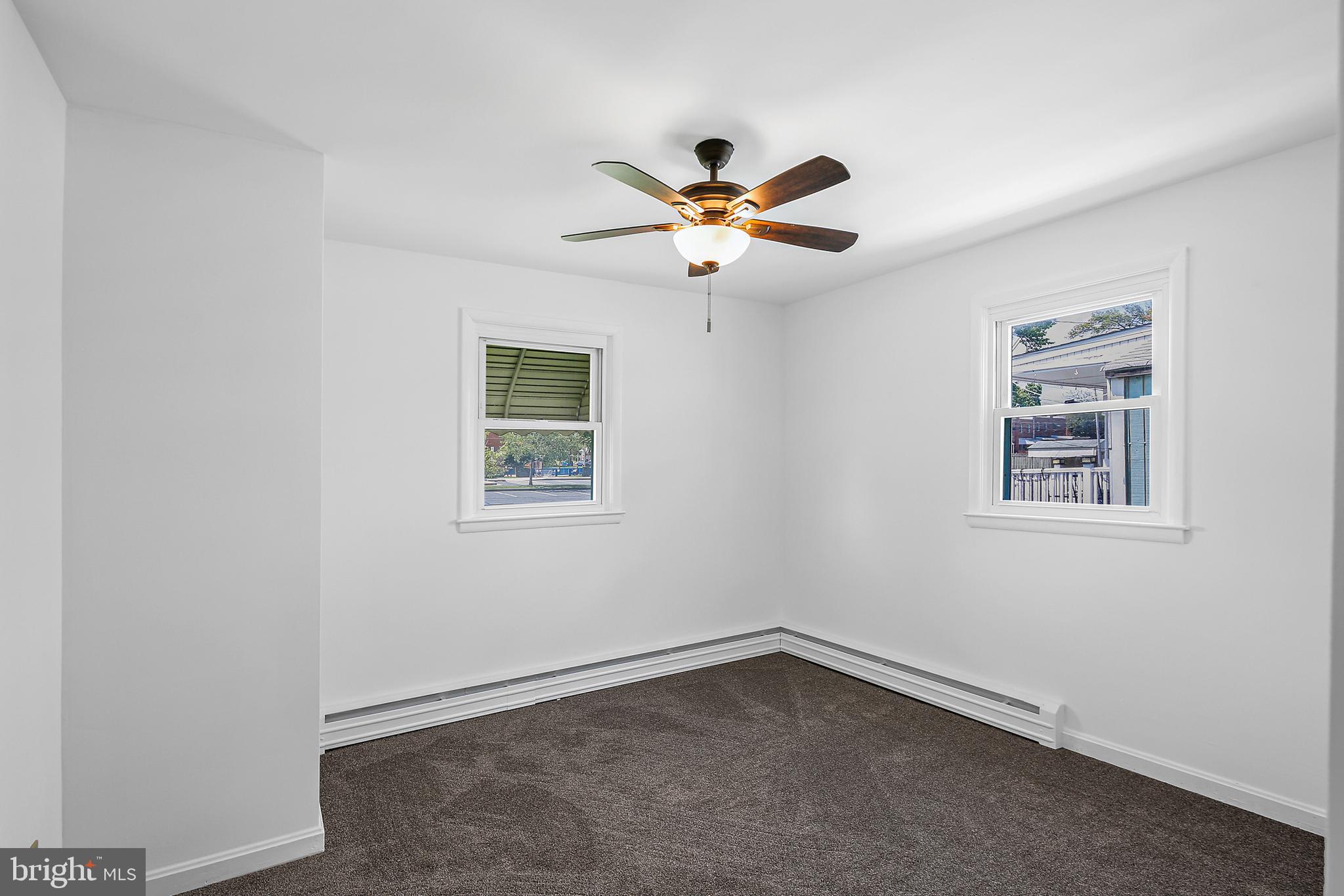 MIDDLE RIVER - Residential