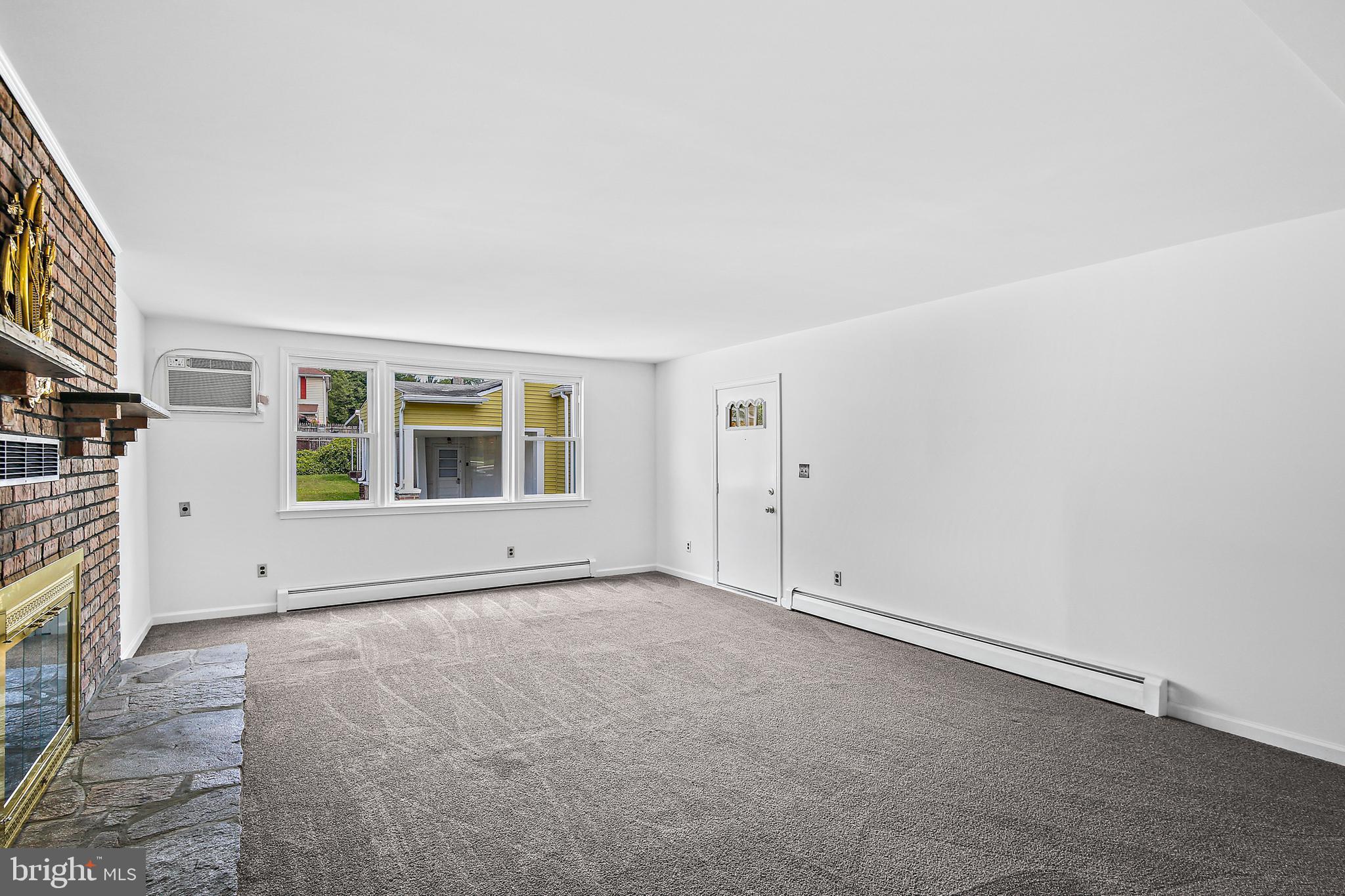 MIDDLE RIVER - Residential